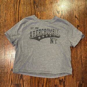 Abercrombie Kids Size 7/8 Cropped Tee